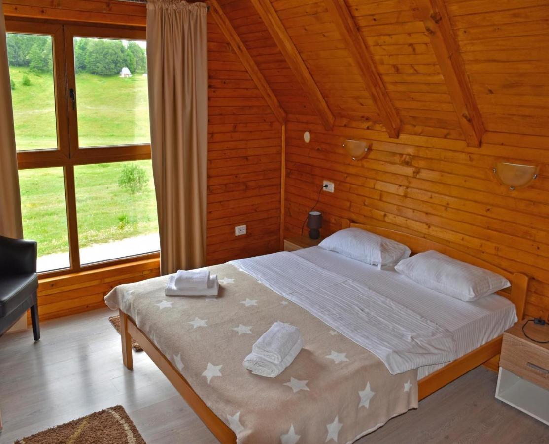 Etno Selo Sljeme Bed & Breakfast Zabljak  Exterior photo