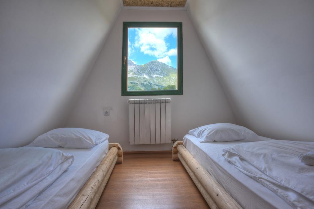 Etno Selo Sljeme Bed & Breakfast Zabljak  Exterior photo